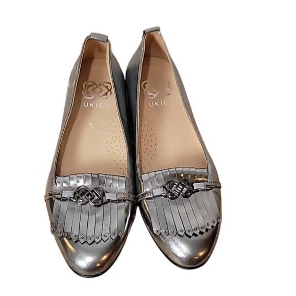 UKIES Silver Metallic Leather Leona Kiltie Loafers Size 9 Elegant & Comfortable - Picture 2 of 14